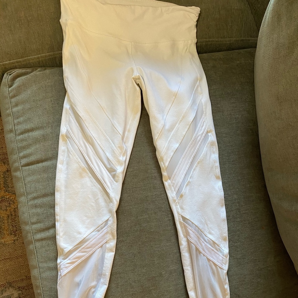 Alo white leggings